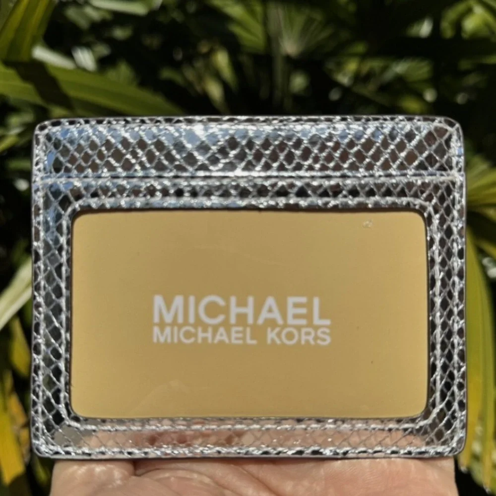 Michael Kors Jet Travel Metallic Silver Card Holder